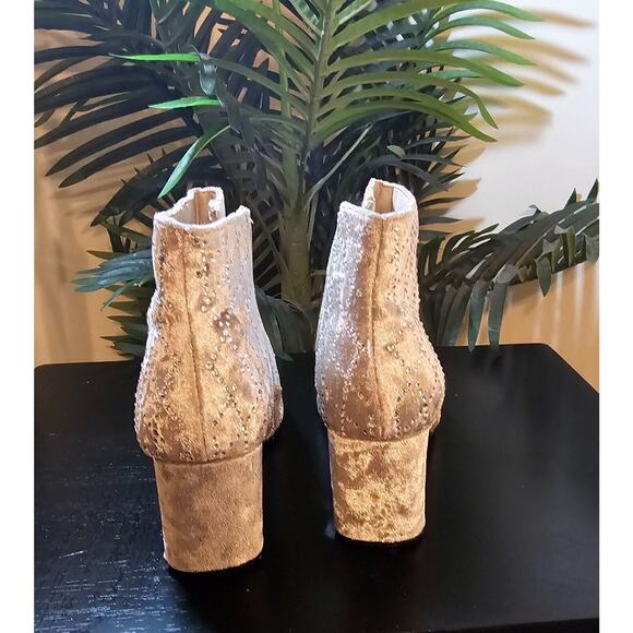 Silver suede diamond embellished boot with Square heel - Picture 4 of 5